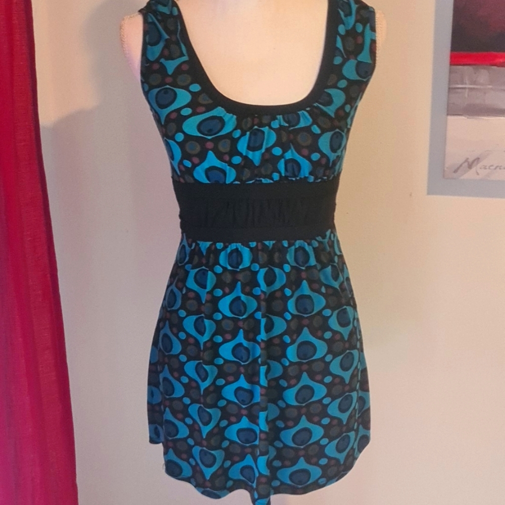 Vol.1 U neck sleeveless beautiful long blouse. Size S-M